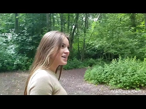 ❤️ Na ba da shawara ga Evelina cewa mu yi fuck a wurin jama'a! Tace eh. Sai na bata ta a jaki na cusa mata baki. Sai taji haushin kanta. Batsa ☑